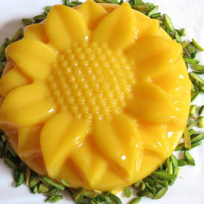 طرز تهیه انواع دسر ایرانی زعفرانی